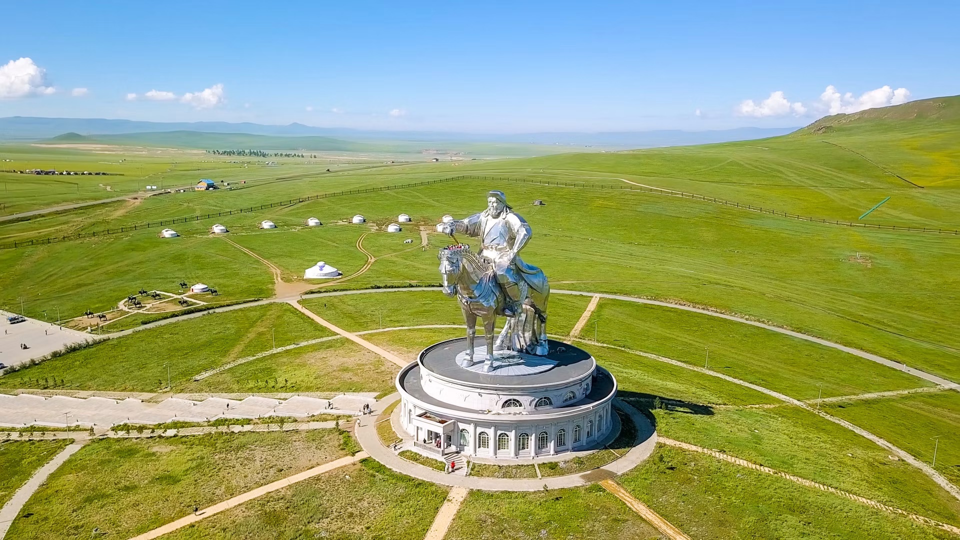 Mongolian landscape and the Chinggis Khaan statue